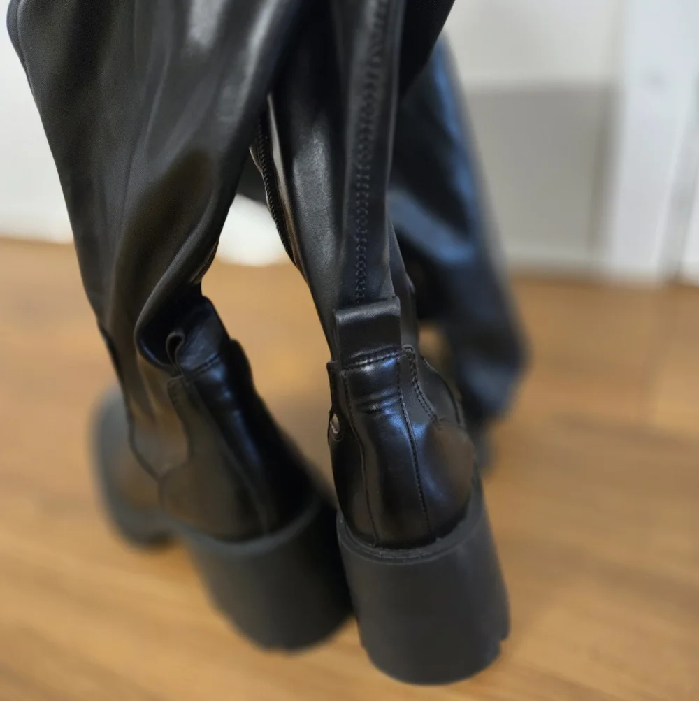 Zara Over The Knee Chunky Boots - Picture 9 of 10